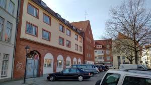 Preis (absteigend) preis (aufsteigend) wohnfläche (absteigend) wohnfläche (aufsteigend) zimmer (absteigend) zimmer (aufsteigend) neueste einträge. Aktuelle Angebote Wg Zimmer Und 1 Zimmer Wohnungen In Lubeck