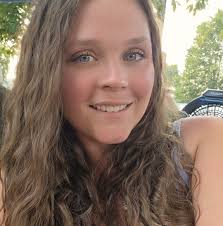 Where to find chickens for sale in Yale, MI?