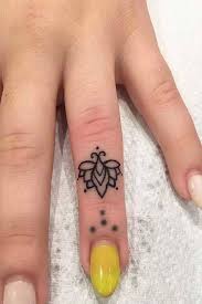 Finger Tattoo Tattoosforsignificantother Tattoos Lotus Flower Tattoo Fur Ring F Finger Tattoo Tattoosforsi In 2020 Finger Tattoos Simple Finger Tattoo Tattoos