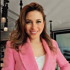 Dr رضوى نبيل