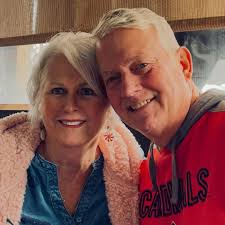 Does anyone know what's going in where the Walmart grocery was