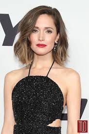 Rose Byrne In Osman At The Spy New York Premiere Tom Lorenzo Fabulous Opinionated Rose Byrne Hair Rose Byrne Short Red Hair