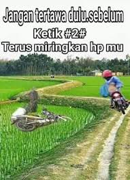 Yang belum tau quotes kalau di bahasa kita artinya kutipan, kutipan sendiri bisa di artikan suatu kalimat atau ucapan yang di anggap menarik dan berbobot atau berisi , seperti ide, pendapat, atau gagasan. Kumpulan Kalimat Dan Cerita Lucu Buat Status Fb Hahaha Wkwkww Home Facebook