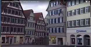 Zum Tubinger Marktplatz Vorbei An Bierbretzel Alter Simpl Mayerhofle At Zum Tubinger Rathaus Rathaus Altes Haus Bilder
