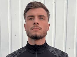 Mehmed Gürman schießt Jahn Hiesfeld ab, zwölf Tore für Heißen