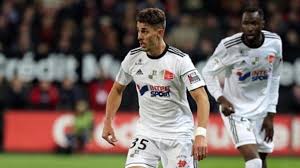 Avelar began his career in brazil. Corinthians Quer Fechar Com Danilo Avelar Na Primeira Semana Do Ano Istoe Independente