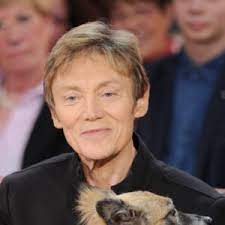 Dit is een lijst van componisten. Patrick Loiseau Biographie News Photos Et Videos Tele Loisirs