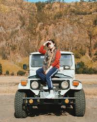 Ingin hemat ke bromo bisa dilalukan dengan mengendara motor. Pengin Liburan Ke Bromo Jangan Lupa Lakukan 5 Hal Seru Ini