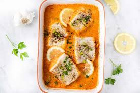 baked cod in roasted red pepper sauce