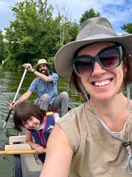 Goodmorning! Does anyone know of a winery or argitursimo who has longer  term (min 6 months) appartments to rent or any other ideas. Ideally looking  for 12-18 months renewable but having difficulties