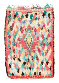 Individualität steht bei dem design und der produktion des teppichs im vordergrund: Marokkanischer Berber Teppich Boucherouite 200 X 130 Cm