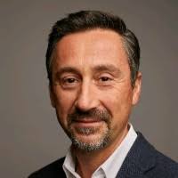 5400+ perfiles de «Alessio»