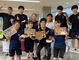 阿部 航大 / 磯部 勘太 / 伊藤 楓河 / 伊藤 威瑠 / 猪又 浩文 / 今園 和希 / 上田 成立 / 内形 建太 / 大澤 知裕 / 角田 航 / 杉崎 佑輔 / 杉山 大河 / 鈴木 耀之介 / 髙橋 大河 / 中野 大地 / 中道 慶人 / 中村 彪吾 / 西尾 友希 / 野田 椋雅 / 野中 新史 / 野中 歩真 / 橋本 和真 / 花倉 悠誠 /福島 裕済 / 藤田 隆平. Ie81vpxit Hm M