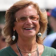 hulabowl #sportsbusiness #sportsmedia #internshipexperience #networking  #womeninsports #devossportbusiness