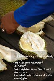 Jangan terbalikkan.jangan tebal sangat nanti susah nak lipat dan tak cantik. Durian Crepe With Custard Filling Yummeh Masam Manis