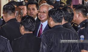 The freezing of accounts belonging to dato' seri najib tun razak's immediate and extended family members has brought great anguish to his elder daughter, puteri norlisa binti najib. Malaysiakini Najib Cheque For Daughter S Medical Bill Bounced Due To Draconian Freeze