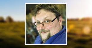 Deborah Makowski's Instagram, Twitter & Facebook