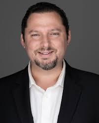 Raj Malpani's Instagram, Twitter & Facebook