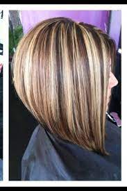 Coupes Carrees Meches Une Tendance A Choisir Hair Styles Stacked Hairstyles Long Stacked Bob Haircut