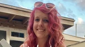 Danielle Cornish's Instagram, Twitter & Facebook