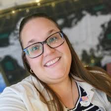 Abbey Bond (@_literaryunicorn) • Threads, Say more