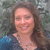 Rachelle Hall's Instagram, Twitter & Facebook