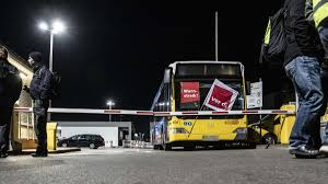 Am donnerstag fahren in ludwigsburg und umgebung die meisten busse nicht. Frankfurt Verdi Streik Legt Busverkehr Lahm Zehntausende Betroffen Frankfurt