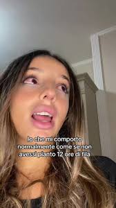 Comportarsi normalmente dopo 12 ore di pianto: I miei occhi 🧟‍♀️