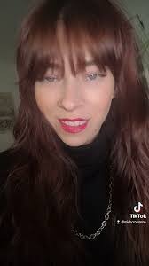 Michelle Crossman's Instagram, Twitter & Facebook