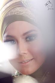 Reyna Sabrina Make up artist