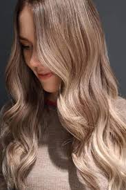 Corte de pelo largo con rizado de lado. Pelo Largo Los 7 Mejores Cortes Por Si Has Decidido Dejarte Crecer La Melena