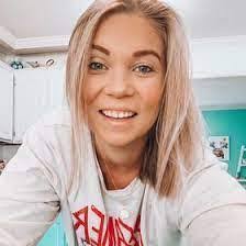 Jennifer Leppert's Instagram, Twitter & Facebook