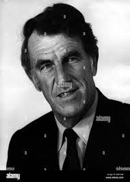 Edmund Davenport's Instagram, Twitter & Facebook