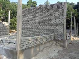 Batu bata merupakan material yang dapat digunakan untuk berbagai macam keperluan membangun, baik itu untuk membuat pondasi atau tembok rumah. Membina Rumah Impian Membina Tiang Rumah Dan Mengikat Batu Bata