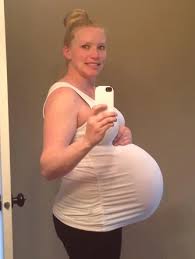 Pregnant With Twins Belly Pics And Tricks On How To Get Comfortable Twiniversity