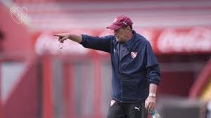 The site lists all clubs he coached and all clubs he played for. Dolor En Independiente Fallecio La Esposa De Falcioni Tyc Sports