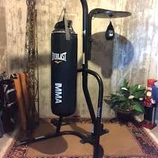Whether you want to practice agility on the speed we can't recommend heavy bag stands without mentioning outslayer's muay thai stand. 9 Best Punching Bags For Apartments Ultra Quiet Home Boxing Workouts