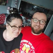 WTF happened to Divine Greek? Must have changed hands. Haven't been in  years and holy shit… what a disgrace!!! The chips were the best part and  they were bang average. It was