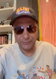 It's THEATRICAL THURSDAYS!! Every Thursday a new film for you to enjoy,  ponder and (if you like) discuss. DO THE RIGHT THING, Spike Lee's 1989  masterpiece, introduced audiences to Public Enemy eternal