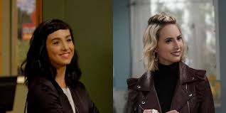 Catch up anytime on fox now or hulu! Last Man Standing Star Molly Mccook Met Former Mandy Molly Ephraim