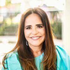 Denise Denney's Instagram, Twitter & Facebook