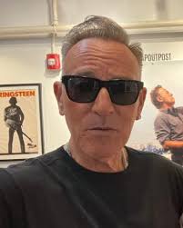 Bruce Springsteen visits childhood home