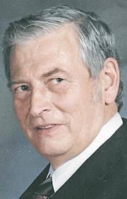 Alan Lowe Obituary (1931