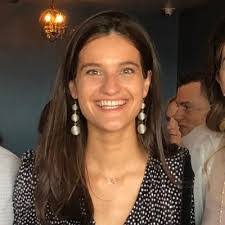 Karin Scott's Instagram, Twitter & Facebook