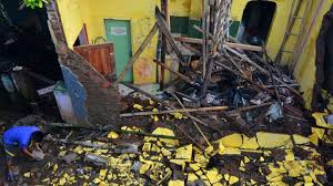 Blog menyajikan/forward info bmkg, mitigasi gempa, pasca gempa dan teknologi terkini. Bpbd Cilacap Kerugian Akibat Gempa Tasikmalaya Rp 4 6 Miliar Nasional Tempo Co