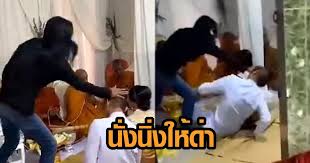 kapook.com เมียหลวงบุกงานแต่ง สรุปดราม่าเมียแต่งชุดดำ พกทะเบียนสมรส บุกงานแต่งผัว อยู่กินกันมา 16 ปี อยู่ดี ๆ ไปแต่งงานใหม่ ทั้งที่ยังไม่หย่า ผัวมี. Kdt8bnqou J8um