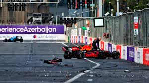 And qualifying sessions, support races, press conferences and special events, plus the latest news headlines, circuit information and f1 race. Formel 1 Vettel Sensation 300 Km H Crash Und Hamilton Blamage In Baku Formel 1 Bild De
