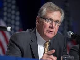 Some Caterpillar shareholders say CEO Oberhelman didn't earn his 2014 pay  raise