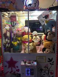 Today we explored cow play cow moo arcade. Cow Play Cow Moo Arcade Staff Snatches Toy Away After Successful Claw Machine Capture