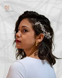 Nuovo anno, stessa energia… Se il 2026 avesse un look, il tuo potrebbe  essere questo✨ Capelli sani, onde morbide e quei dettagli che fanno la  differenza per iniziare l'anno con il giusto